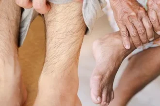 Numbness legs cholesterol 1499887 تحذير:5 علامات في ساقيك تدل على ارتفاع نسبة الكوليسترول في الدم لا تهملها! مجلة نقطة العلمية