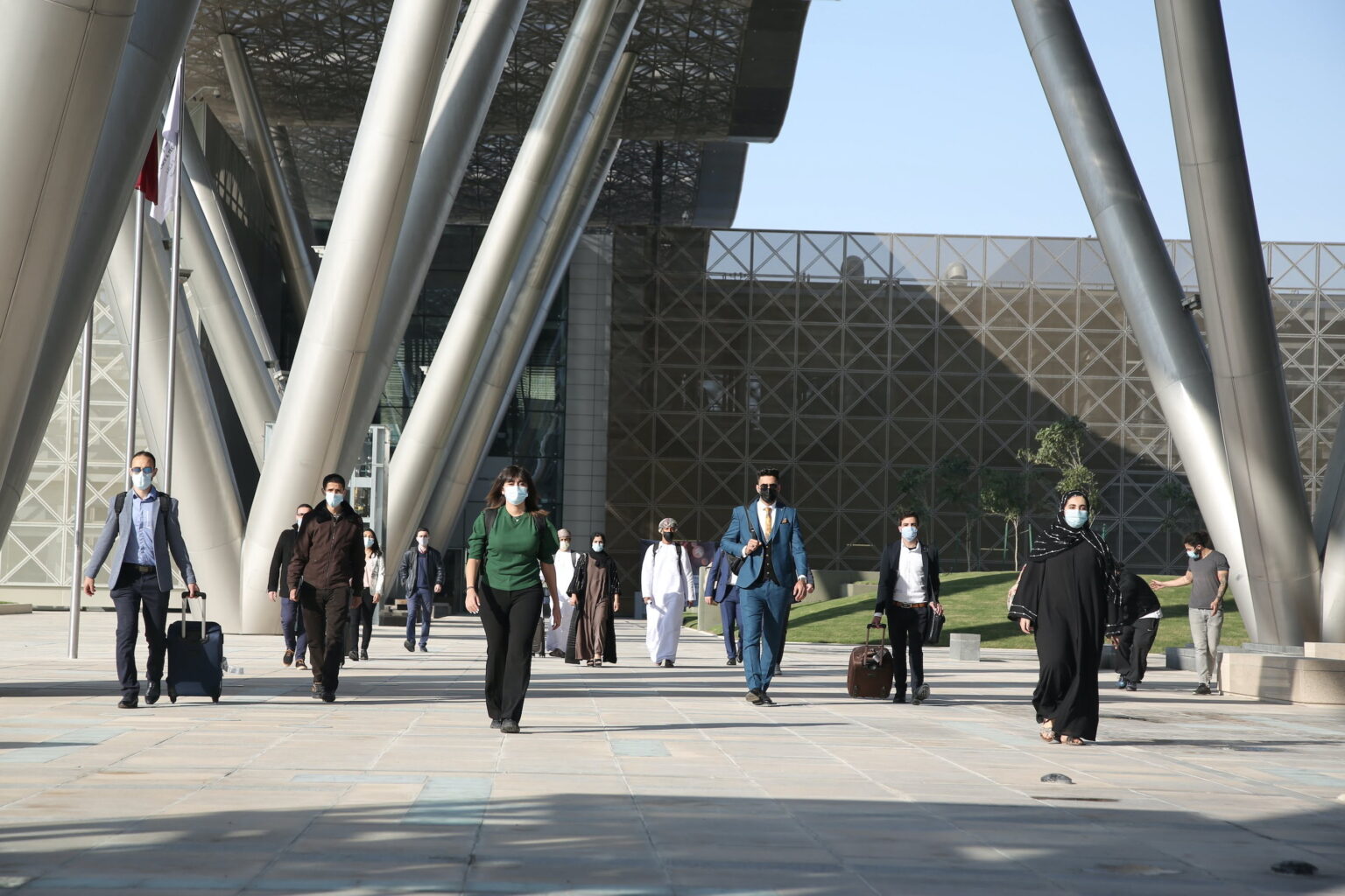 Photo 03 نجوم العلوم : الحلقة الرابعة .. تحكيم مرحلة تثبيت الفكرة مجلة نقطة العلمية