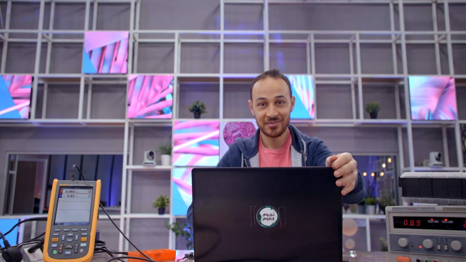 riad 1. التونسي رياض عبدالهادي يفوز بنجوم العلوم في موسمه 13 مجلة نقطة العلمية