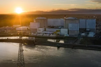 8982220d75d1d5aaea538e937560d47f رغم مشكلة النفايات أزمة المناخ تمنح الطاقة النووية فرصة جديدة مجلة نقطة العلمية