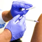 AP21300312359317.0 ماذا يحدث للأشخاص الملقحين بالكامل وأصيبوا بـحالات "اختراق" لقاح كوفيد-19؟ مجلة نقطة العلمية