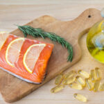 salmon b94ece94cd68b3f41cb957f651ca3bce2bbaf5cf s1100 c50 مكملات فيتامين (د) وزيت السمك قد تساعد في الوقاية من أمراض المناعة الذاتية مجلة نقطة العلمية