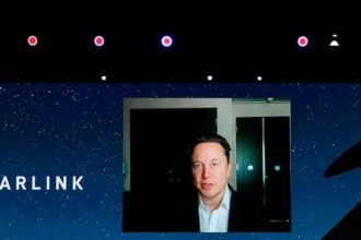 123420320 starlinkgettyimages 1233721222 Elon Musk يفعل خدمة الإنترنت عبر الأقمار الصناعية Starlink في أوكرانيا مجلة نقطة العلمية
