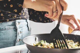 VegNews.cooking ماهي أسباب فقر الدم وكيف تحصل على ما يكفي من الحديد في نظام غذائي نباتي؟ مجلة نقطة العلمية