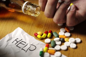 signs of drug addiction 1080x675 1 الحبوب المنومة .. رحلة إدمان صعبة وتعاف حذر مجلة نقطة العلمية