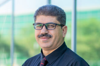 الباحث عيسى خليل