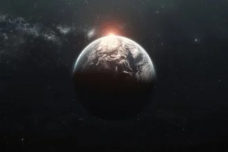 AdobeStock 7941742431 1 كواكب تشبه الأرض: كيف نعثر على عوالم صالحة للحياة في مجرتنا مجلة نقطة العلمية