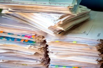 d41586 025 00648 5 50703894 أدوات الذكاء الاصطناعي تكتشف الأخطاء في الأوراق البحثية: داخل حركة متنامية مجلة نقطة العلمية