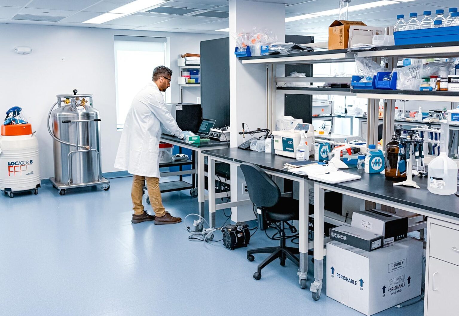 مختبرات شركة lapix