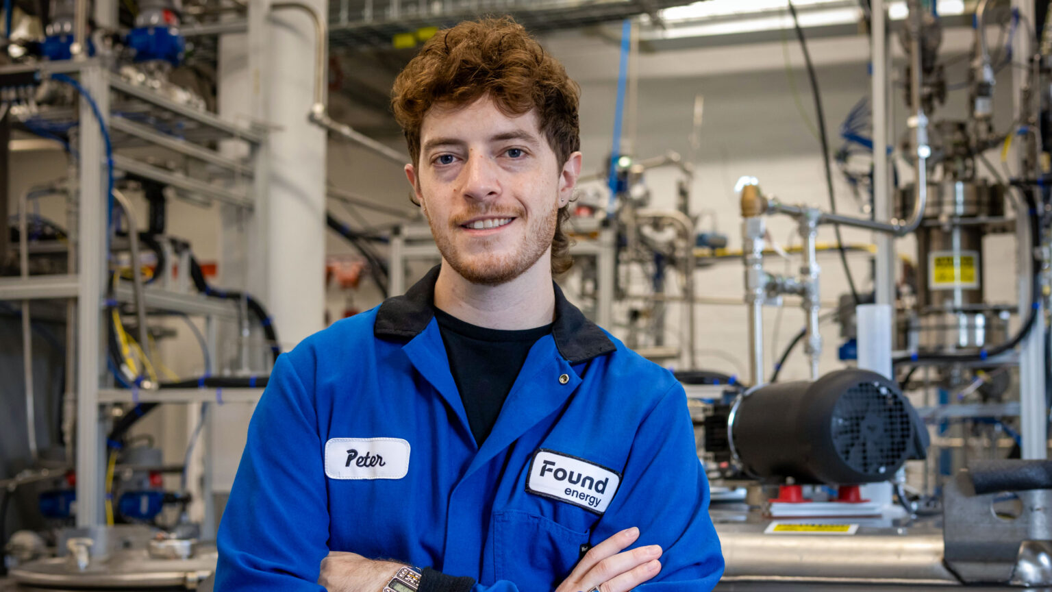 IntheLab 07 1 3 اختبار كبير لاستخدام الألمنيوم كوقود صديق للبيئة مجلة نقطة العلمية