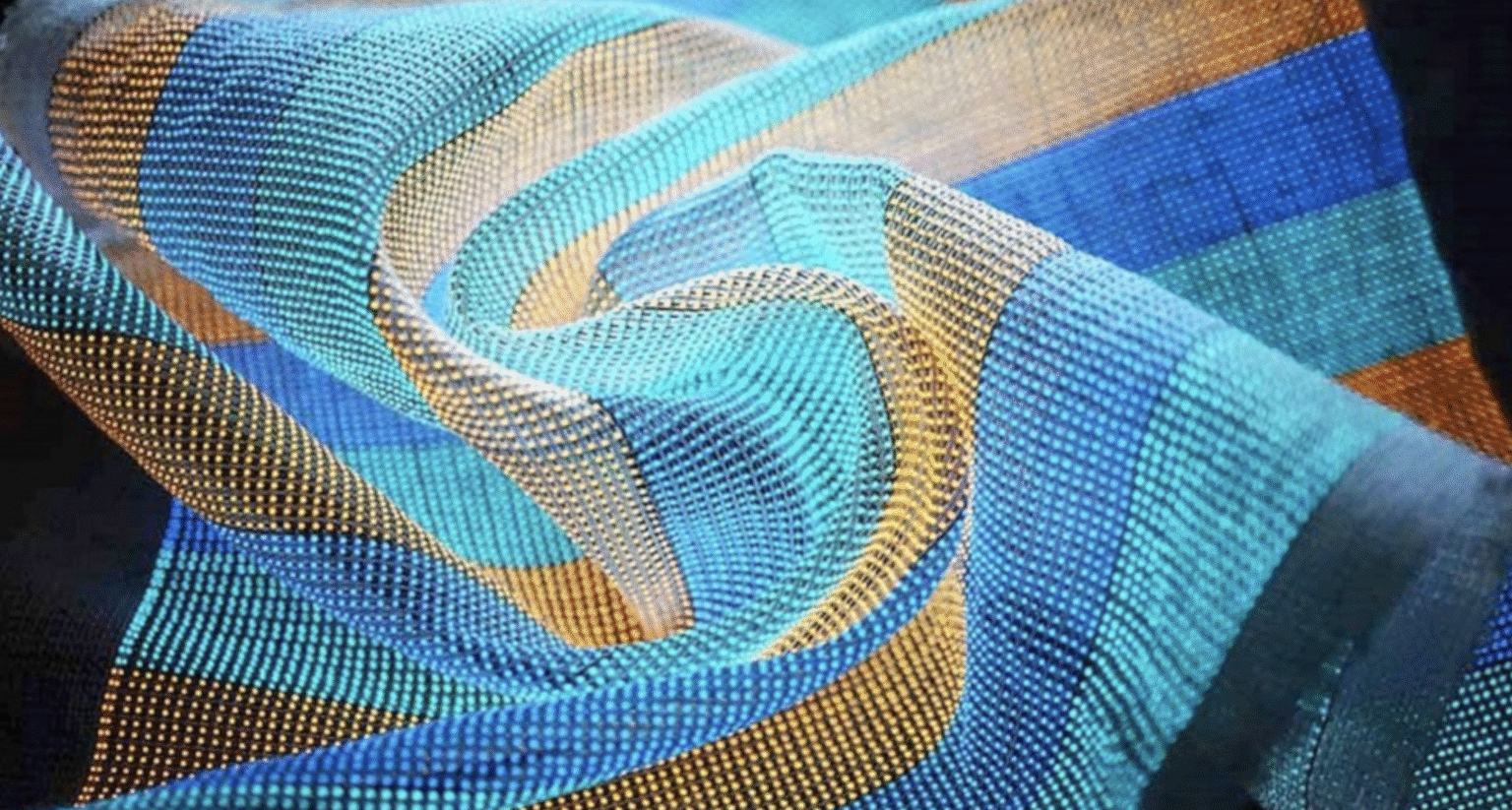 نسيجًا ذكيًا يتعرف على الأصوات