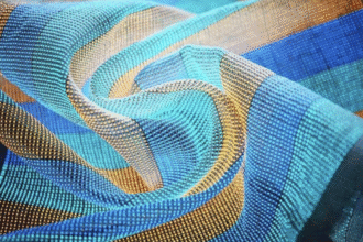 نسيجًا ذكيًا يتعرف على الأصوات