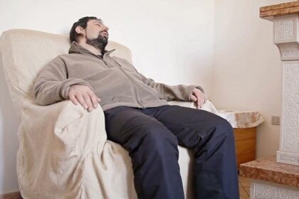 الدوخة في شهر رمضان لماذا نشعر بالخمول في رمضان؟ مجلة نقطة العلمية