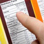 Decoding food labels 2 ملصقات الطعام لها تأثيرات بعيدة المدى على صحتنا مجلة نقطة العلمية