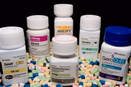 web antipsycho drugs getty DONTUSEAGAIN علماء ينجحون في إحياء مضاد حيوي قوي هزمته البكتيريا الخارقة مجلة نقطة العلمية